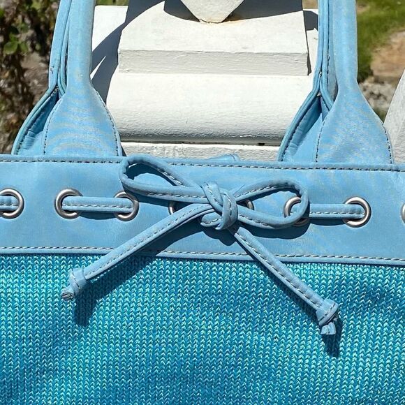 👜VINTAGE THE SAK BABY BLUE SHOULDER BAG. Great condition. Snap closure. - Picture 8 of 8